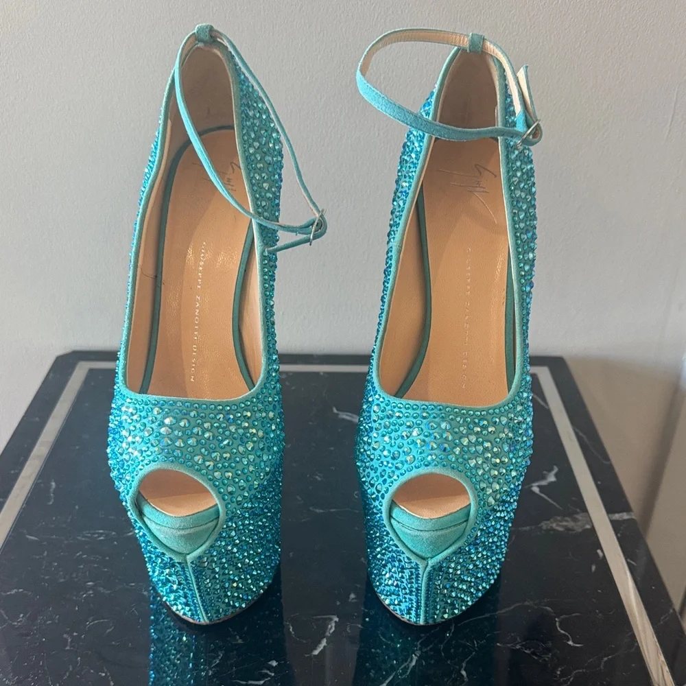 Giuseppe Zanotti rare alien Turquoise Crystal Platform Heels 39.5 EUC - Picture 3 of 6